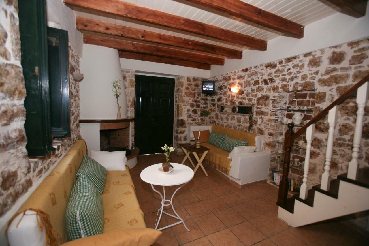 Christina'S Stone Cottage カシオピ エクステリア 写真